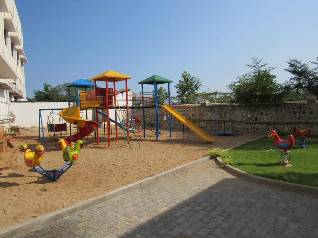 Grand Serenaa Hotel & Resorts, Auroville Luaran gambar