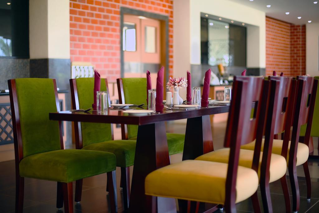 Grand Serenaa Hotel & Resorts, Auroville Luaran gambar