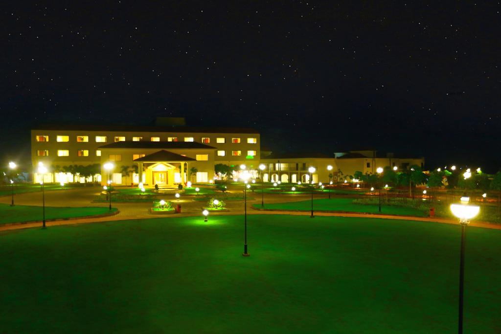 Grand Serenaa Hotel & Resorts, Auroville Luaran gambar
